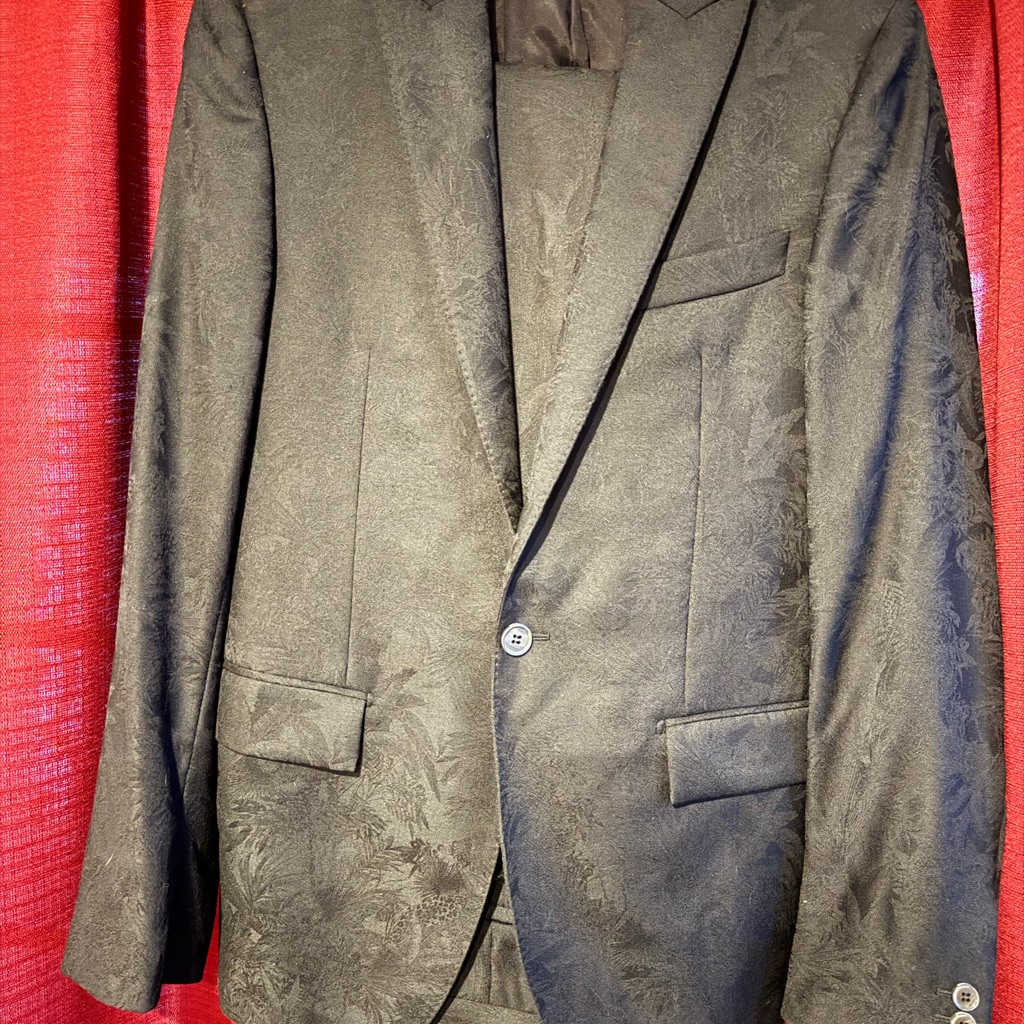 Brand New Roberto Cavalli Black Floral Tuxedo Jacket And A Matching Pant